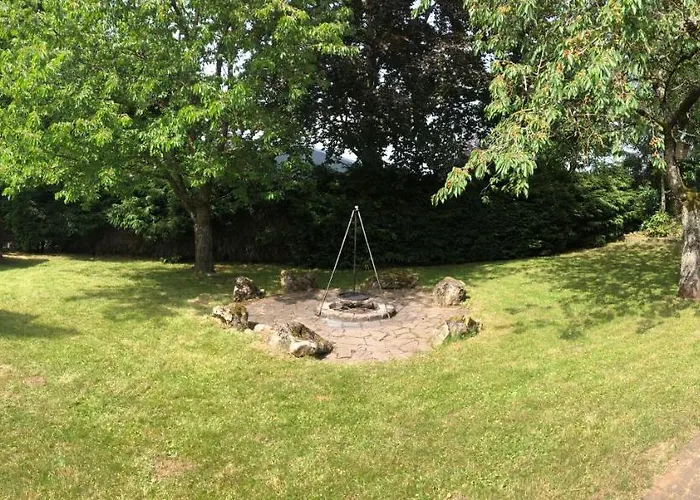 In Der Eifel 度假居 *