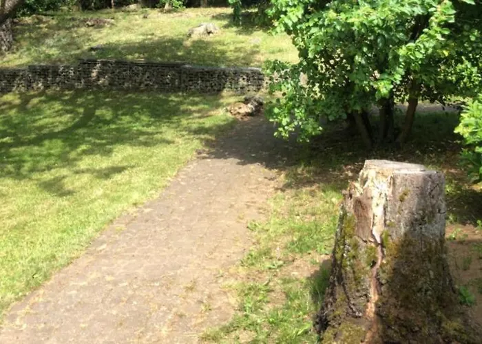 In Der Eifel 度假居 *