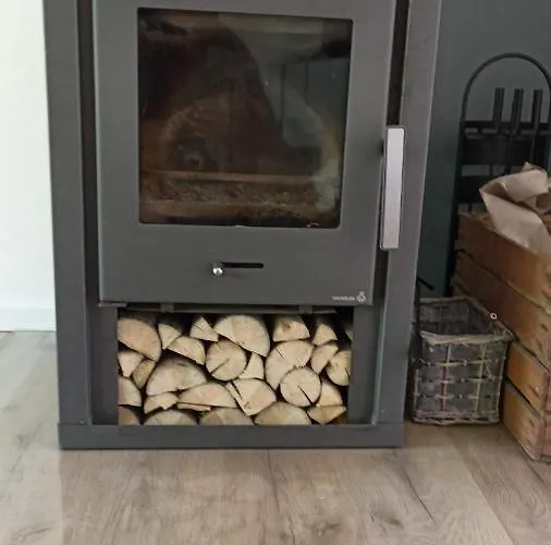 In Der Eifel 度假居 *